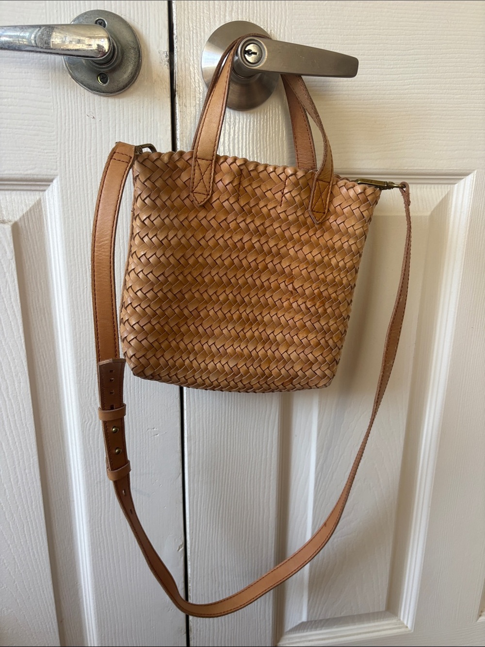 Madewell The Small Transport Crossbody: Woven Leather Edition - Picture 5 of 12